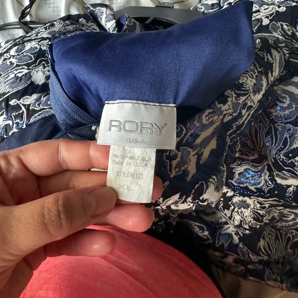 Dress - Picture 5 of 5